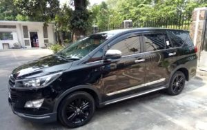 sewa innova jakarta