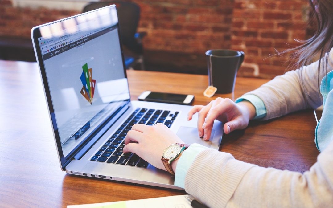 Tips Memilih Jasa Annual Report Copywriter