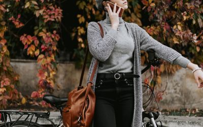Apa Itu Tas Pundak Wanita Hobo?